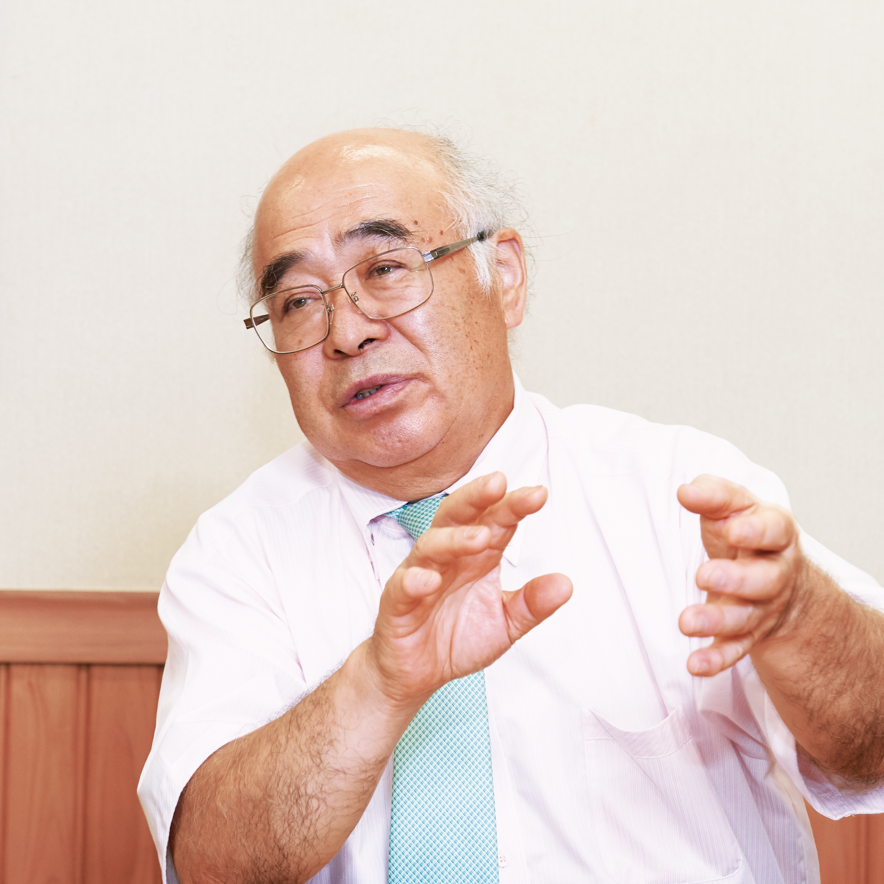 shinyu07-4_shirakawa_person.png